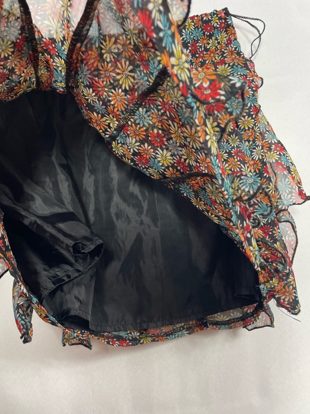 Wet Seal Floral SM Black Ditsy Ruffle Mini Skirt Feminine Y2K Mallcore Layers - Picture 7 of 12
